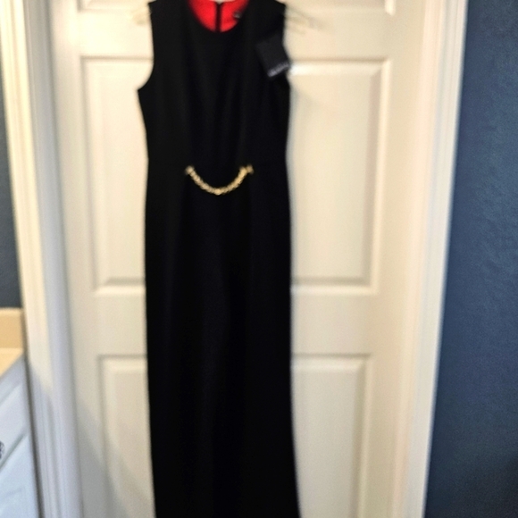 NWT Halston Black Wide Leg Gold Chain Waist Detail Junpsuit Size 4 - Picture 2 of 10